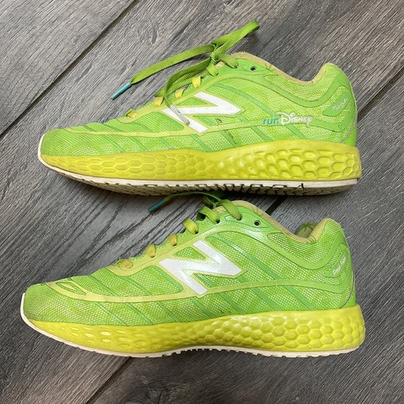 Disney New Balance Tinkerbell shoes - Picture 4 of 12